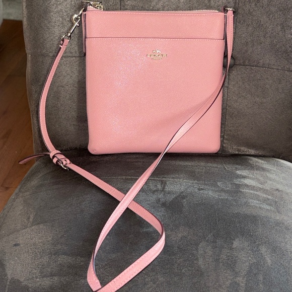 Coach Kitt Candy Pink Leather Messenger Crossbody Handbag - Picture 1 of 8